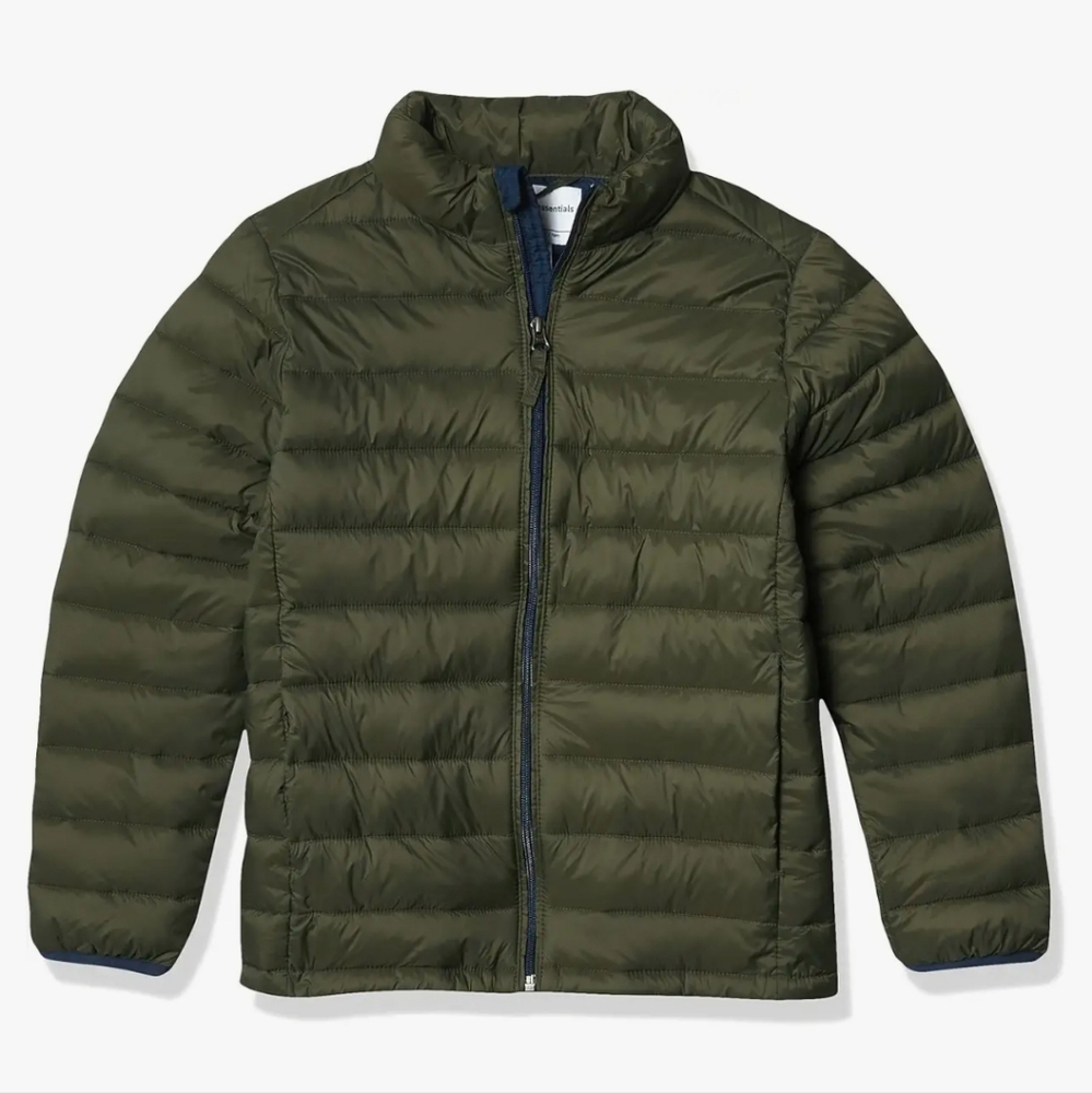 Amazon Essentials Boy's  Lightweight Puffer Jacket Size 6-7